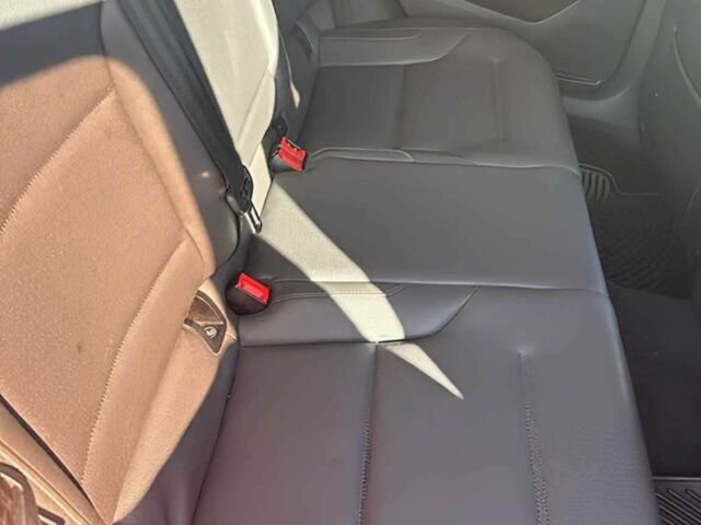 Красный Фольксваген Гольф, объемом двигателя 2 л и пробегом 77 тыс. км за 7200 $, фото 11 на Automoto.ua