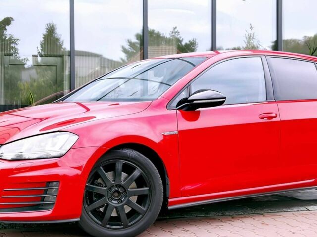 Красный Фольксваген Гольф, объемом двигателя 2 л и пробегом 77 тыс. км за 9500 $, фото 2 на Automoto.ua