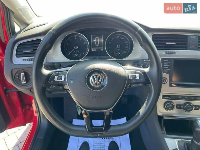 Красный Фольксваген Гольф, объемом двигателя 1.4 л и пробегом 161 тыс. км за 13300 $, фото 22 на Automoto.ua