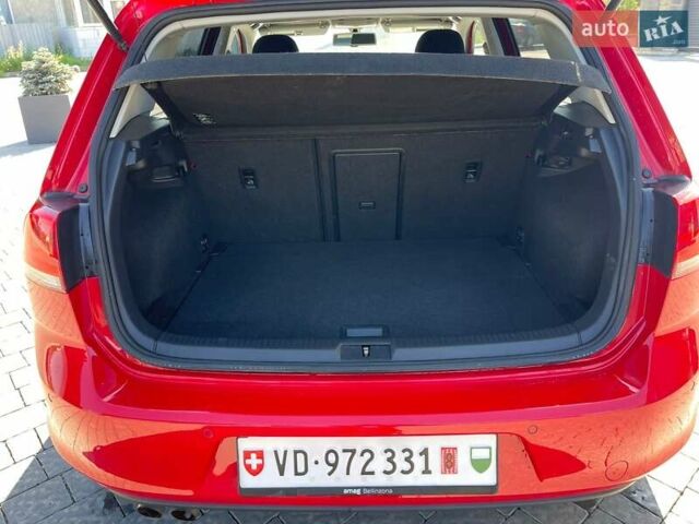 Красный Фольксваген Гольф, объемом двигателя 1.4 л и пробегом 161 тыс. км за 13300 $, фото 13 на Automoto.ua