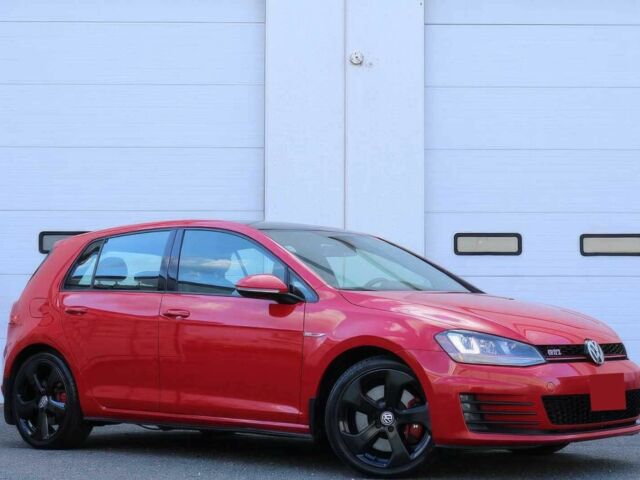 Красный Фольксваген Гольф, объемом двигателя 2 л и пробегом 71 тыс. км за 6500 $, фото 1 на Automoto.ua