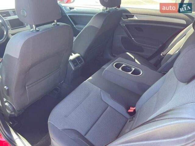 Красный Фольксваген Гольф, объемом двигателя 1.4 л и пробегом 161 тыс. км за 13300 $, фото 37 на Automoto.ua