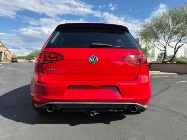 Красный Фольксваген Гольф, объемом двигателя 2 л и пробегом 71 тыс. км за 4000 $, фото 3 на Automoto.ua