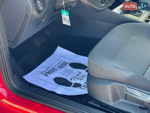 Красный Фольксваген Гольф, объемом двигателя 1.4 л и пробегом 161 тыс. км за 13300 $, фото 18 на Automoto.ua