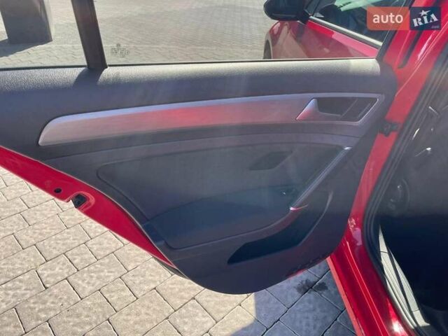 Красный Фольксваген Гольф, объемом двигателя 1.4 л и пробегом 161 тыс. км за 13300 $, фото 38 на Automoto.ua