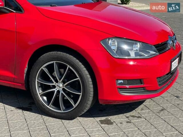 Красный Фольксваген Гольф, объемом двигателя 1.4 л и пробегом 161 тыс. км за 13300 $, фото 5 на Automoto.ua