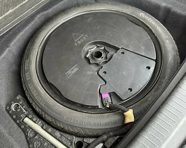 Красный Фольксваген Гольф, объемом двигателя 1.8 л и пробегом 150 тыс. км за 12500 $, фото 24 на Automoto.ua