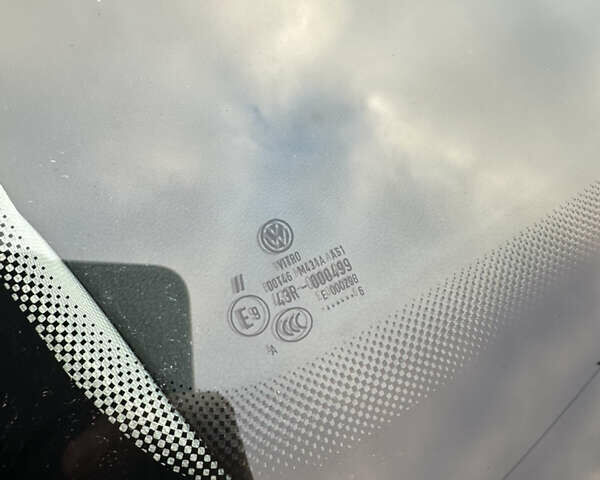 Красный Фольксваген Гольф, объемом двигателя 1.8 л и пробегом 150 тыс. км за 12500 $, фото 10 на Automoto.ua