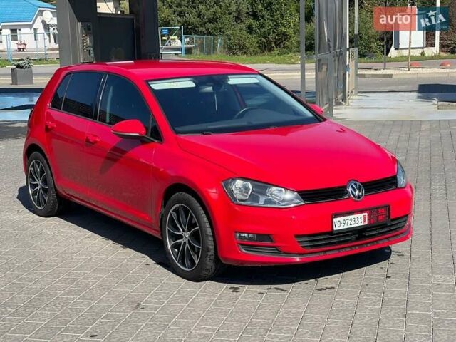 Красный Фольксваген Гольф, объемом двигателя 1.4 л и пробегом 161 тыс. км за 13300 $, фото 1 на Automoto.ua