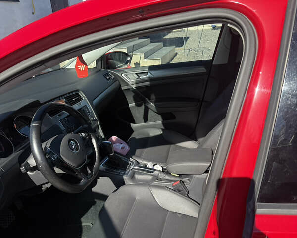 Красный Фольксваген Гольф, объемом двигателя 1.8 л и пробегом 136 тыс. км за 10900 $, фото 11 на Automoto.ua