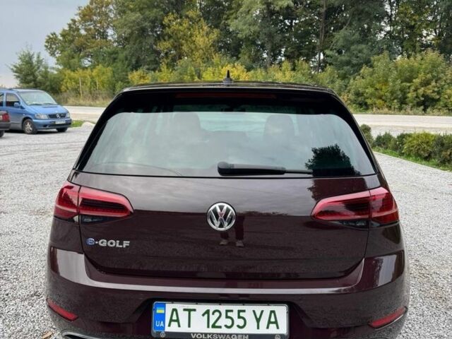 Красный Фольксваген Гольф, объемом двигателя 0 л и пробегом 133 тыс. км за 12000 $, фото 3 на Automoto.ua