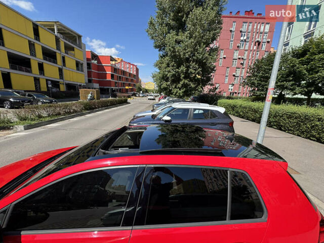 Красный Фольксваген Гольф, объемом двигателя 1.8 л и пробегом 80 тыс. км за 14900 $, фото 8 на Automoto.ua