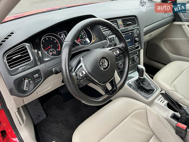 Красный Фольксваген Гольф, объемом двигателя 1.8 л и пробегом 90 тыс. км за 13800 $, фото 28 на Automoto.ua