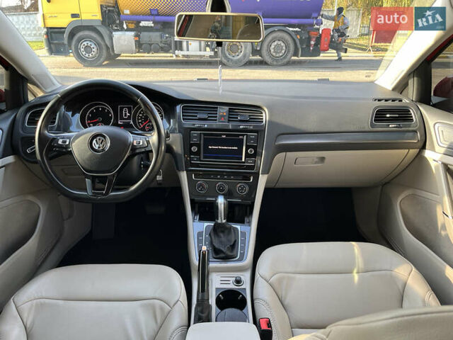 Красный Фольксваген Гольф, объемом двигателя 1.8 л и пробегом 92 тыс. км за 14000 $, фото 52 на Automoto.ua