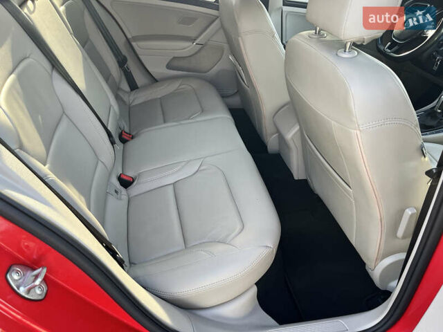 Красный Фольксваген Гольф, объемом двигателя 1.8 л и пробегом 91 тыс. км за 14400 $, фото 56 на Automoto.ua