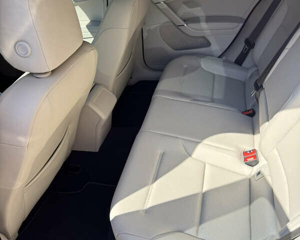 Красный Фольксваген Гольф, объемом двигателя 1.8 л и пробегом 80 тыс. км за 14900 $, фото 10 на Automoto.ua