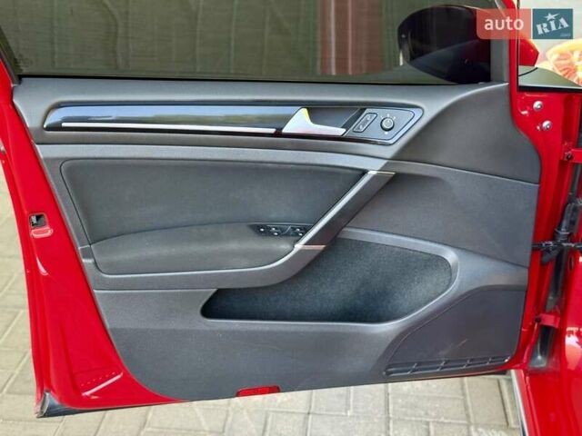 Червоний Фольксваген Гольф, об'ємом двигуна 1.98 л та пробігом 155 тис. км за 12300 $, фото 17 на Automoto.ua