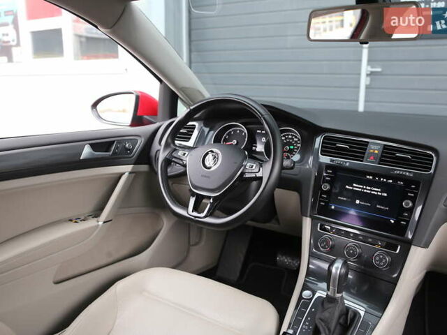 Красный Фольксваген Гольф, объемом двигателя 1.8 л и пробегом 79 тыс. км за 16500 $, фото 12 на Automoto.ua