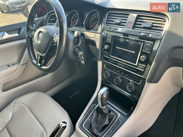 Красный Фольксваген Гольф, объемом двигателя 1.8 л и пробегом 92 тыс. км за 14000 $, фото 46 на Automoto.ua