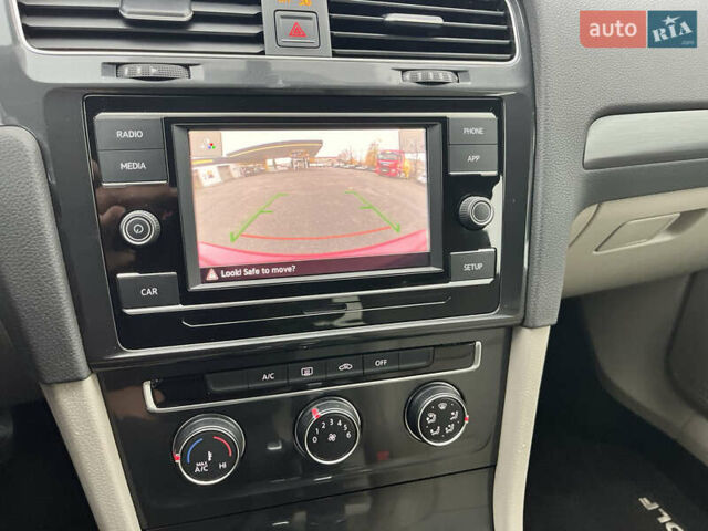 Красный Фольксваген Гольф, объемом двигателя 1.8 л и пробегом 90 тыс. км за 13800 $, фото 31 на Automoto.ua