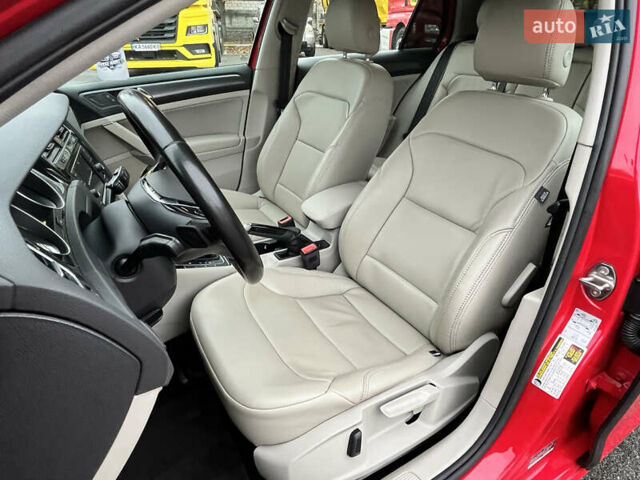 Красный Фольксваген Гольф, объемом двигателя 1.8 л и пробегом 90 тыс. км за 13800 $, фото 35 на Automoto.ua