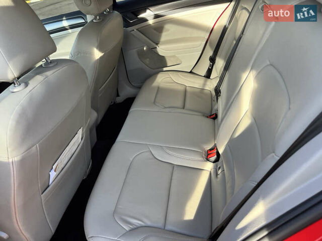 Красный Фольксваген Гольф, объемом двигателя 1.8 л и пробегом 91 тыс. км за 14400 $, фото 58 на Automoto.ua