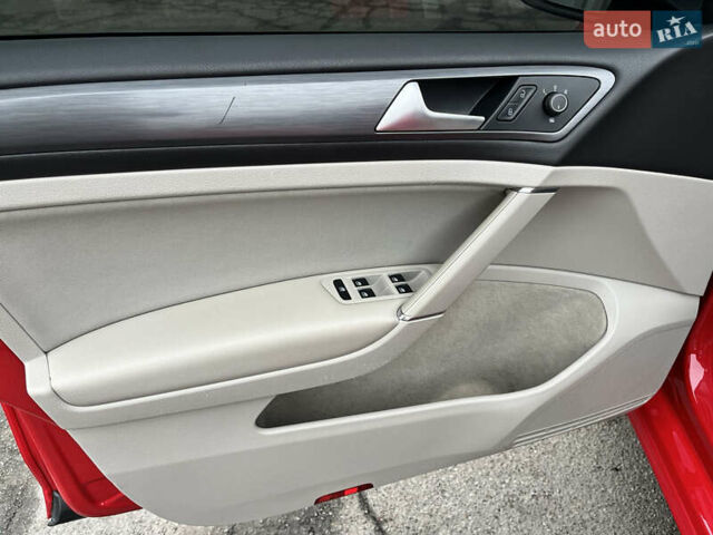 Красный Фольксваген Гольф, объемом двигателя 1.8 л и пробегом 92 тыс. км за 14400 $, фото 33 на Automoto.ua