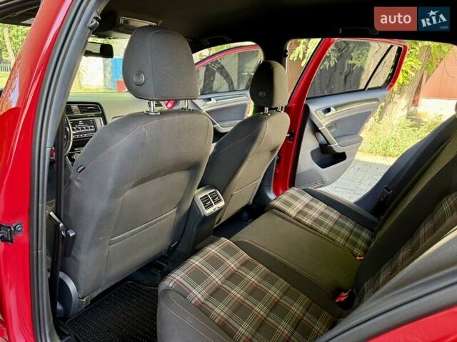 Червоний Фольксваген Гольф, об'ємом двигуна 1.98 л та пробігом 155 тис. км за 12300 $, фото 20 на Automoto.ua