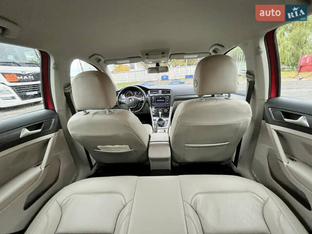 Красный Фольксваген Гольф, объемом двигателя 1.8 л и пробегом 90 тыс. км за 13800 $, фото 45 на Automoto.ua