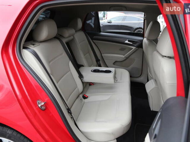 Красный Фольксваген Гольф, объемом двигателя 1.8 л и пробегом 79 тыс. км за 16500 $, фото 10 на Automoto.ua