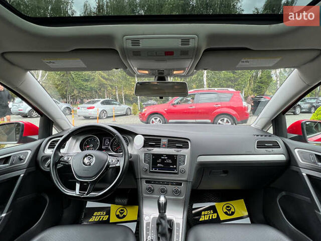 Красный Фольксваген Гольф, объемом двигателя 1.8 л и пробегом 138 тыс. км за 12650 $, фото 12 на Automoto.ua