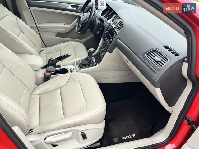 Красный Фольксваген Гольф, объемом двигателя 1.8 л и пробегом 90 тыс. км за 13800 $, фото 39 на Automoto.ua