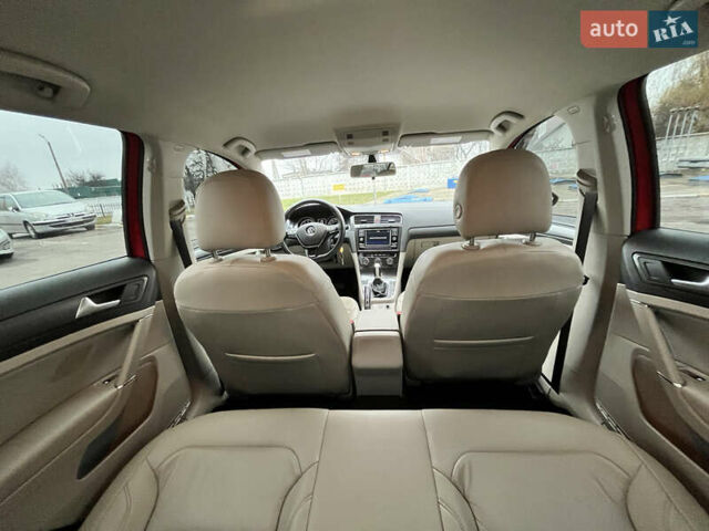 Красный Фольксваген Гольф, объемом двигателя 1.8 л и пробегом 92 тыс. км за 14400 $, фото 46 на Automoto.ua