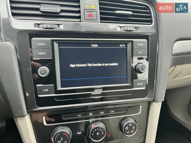 Красный Фольксваген Гольф, объемом двигателя 1.8 л и пробегом 90 тыс. км за 13800 $, фото 32 на Automoto.ua