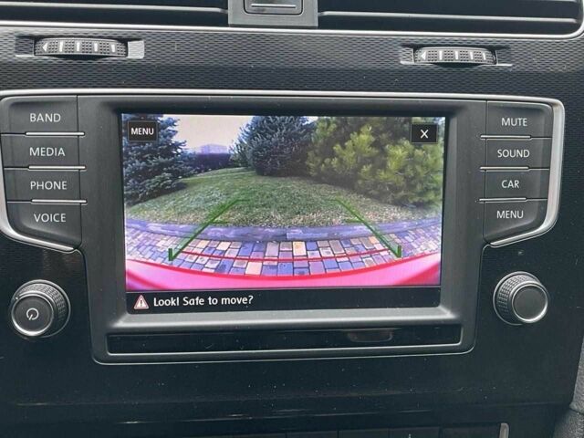 Червоний Фольксваген Гольф, об'ємом двигуна 2 л та пробігом 160 тис. км за 13999 $, фото 7 на Automoto.ua