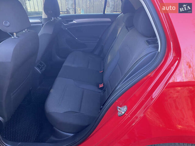 Красный Фольксваген Гольф, объемом двигателя 1.8 л и пробегом 180 тыс. км за 12500 $, фото 22 на Automoto.ua