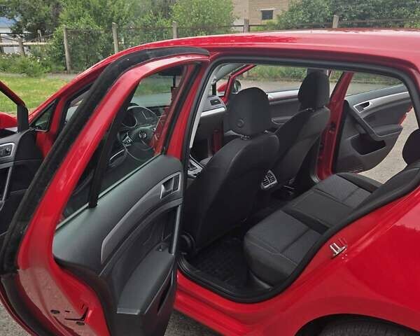 Червоний Фольксваген Гольф, об'ємом двигуна 1.4 л та пробігом 153 тис. км за 14300 $, фото 7 на Automoto.ua