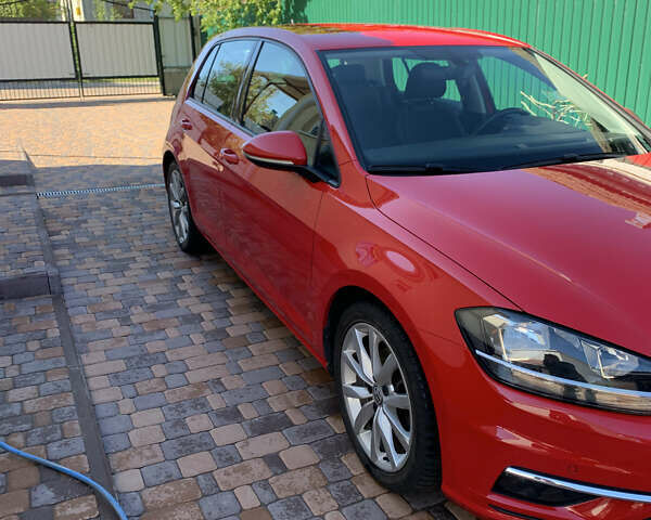 Красный Фольксваген Гольф, объемом двигателя 1.6 л и пробегом 191 тыс. км за 16700 $, фото 1 на Automoto.ua