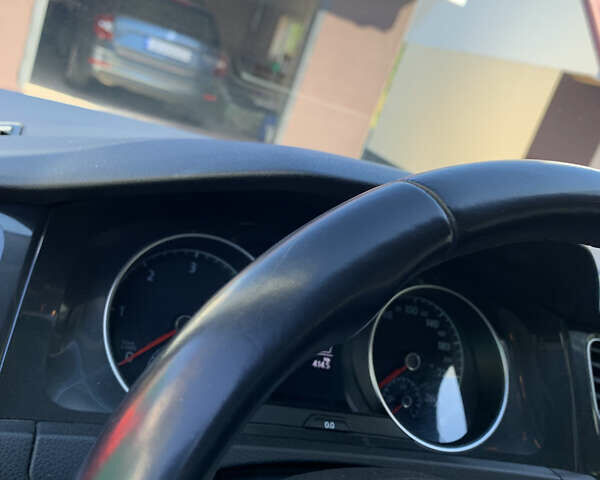 Красный Фольксваген Гольф, объемом двигателя 1.6 л и пробегом 191 тыс. км за 16700 $, фото 29 на Automoto.ua