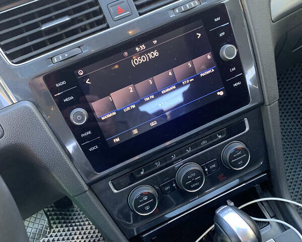 Красный Фольксваген Гольф, объемом двигателя 1.6 л и пробегом 191 тыс. км за 16700 $, фото 32 на Automoto.ua