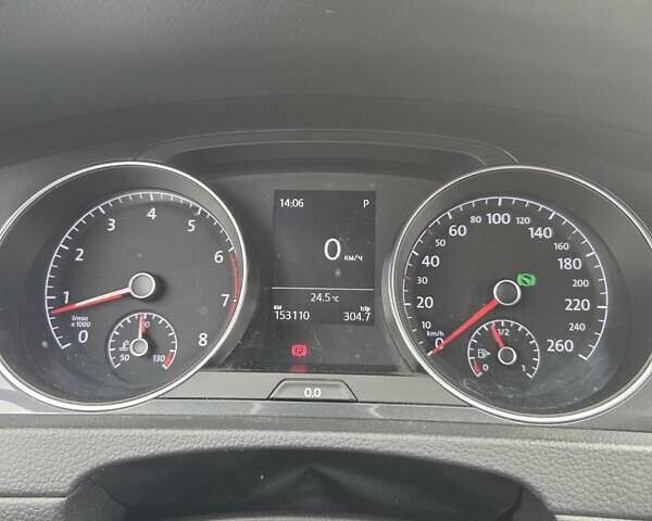 Красный Фольксваген Гольф, объемом двигателя 1.4 л и пробегом 154 тыс. км за 14100 $, фото 7 на Automoto.ua