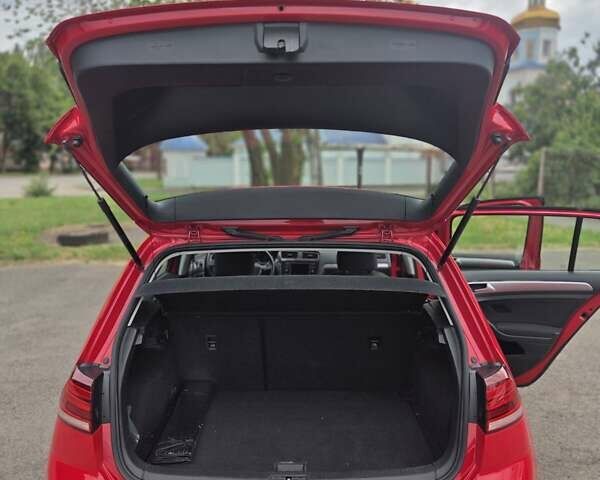 Червоний Фольксваген Гольф, об'ємом двигуна 1.4 л та пробігом 153 тис. км за 14300 $, фото 13 на Automoto.ua