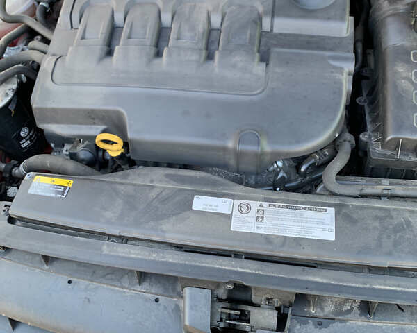 Красный Фольксваген Гольф, объемом двигателя 1.6 л и пробегом 191 тыс. км за 16700 $, фото 34 на Automoto.ua