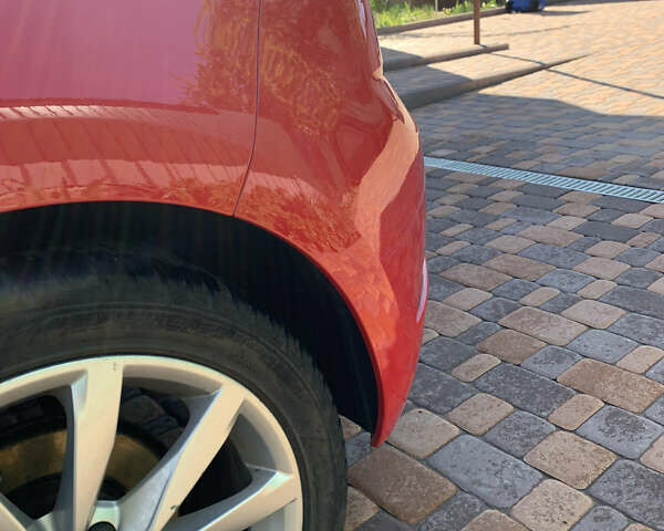 Красный Фольксваген Гольф, объемом двигателя 1.6 л и пробегом 191 тыс. км за 16700 $, фото 4 на Automoto.ua