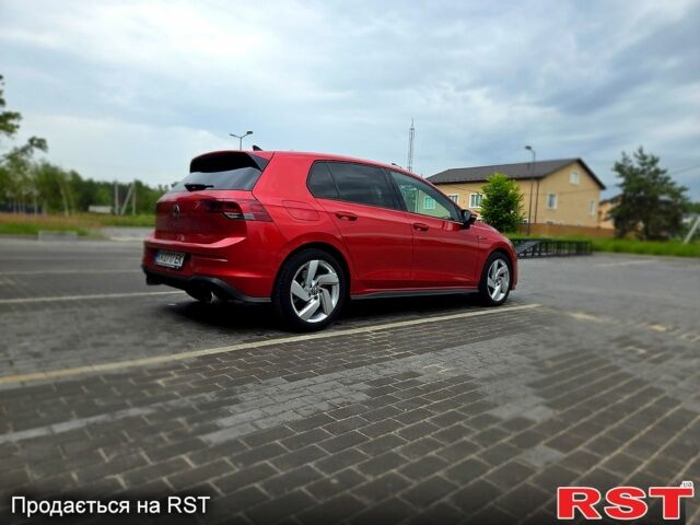 Красный Фольксваген Гольф, объемом двигателя 2 л и пробегом 88 тыс. км за 29000 $, фото 4 на Automoto.ua