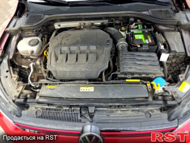 Красный Фольксваген Гольф, объемом двигателя 2 л и пробегом 88 тыс. км за 29000 $, фото 8 на Automoto.ua