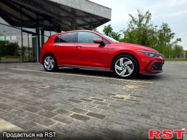 Красный Фольксваген Гольф, объемом двигателя 2 л и пробегом 88 тыс. км за 29000 $, фото 3 на Automoto.ua