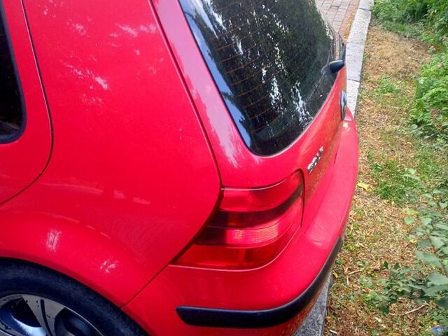 Красный Фольксваген Гольф, объемом двигателя 1.4 л и пробегом 205 тыс. км за 3700 $, фото 3 на Automoto.ua