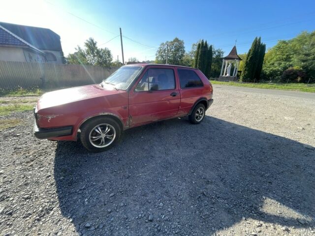 Красный Фольксваген Гольф, объемом двигателя 1.6 л и пробегом 300 тыс. км за 1299 $, фото 3 на Automoto.ua