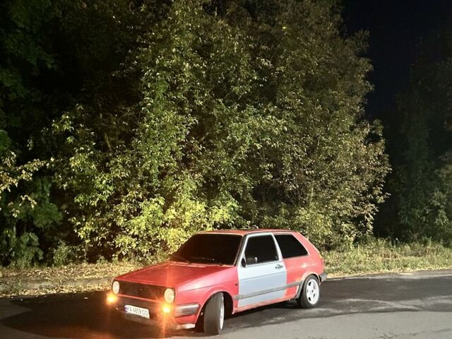 Червоний Фольксваген Гольф, об'ємом двигуна 1.4 л та пробігом 232 тис. км за 1600 $, фото 5 на Automoto.ua